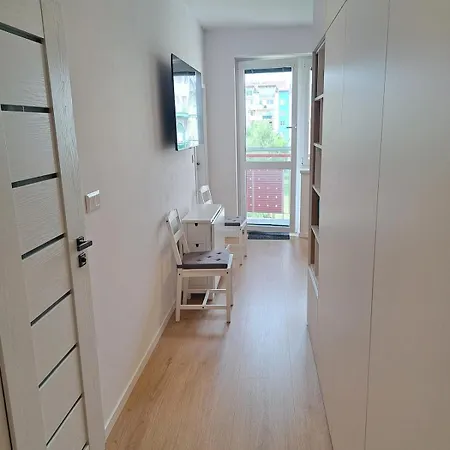 아파트 The White Nest Near Center