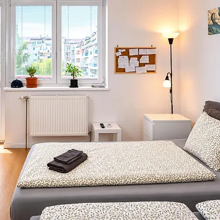 The White Nest Ac & Balcony Apartament *