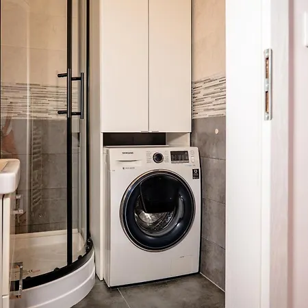 Apartament The White Nest Ac & Balcony Bratislava